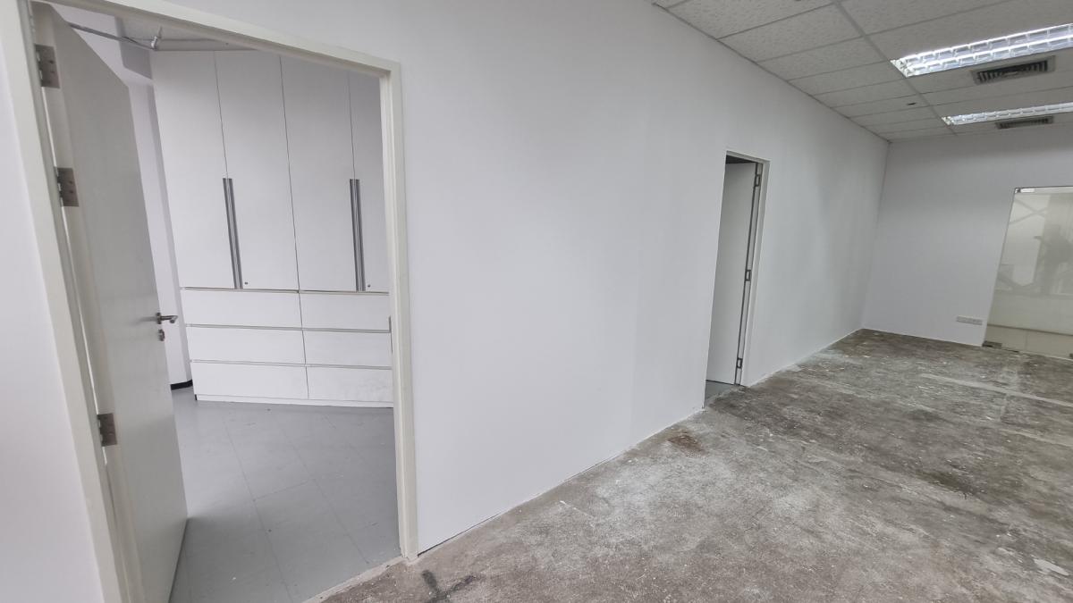 For RentOfficeSukhumvit, Asoke, Thonglor : Asoke for rent, office, floor 12th 105.6 sq.m. x 750 baht