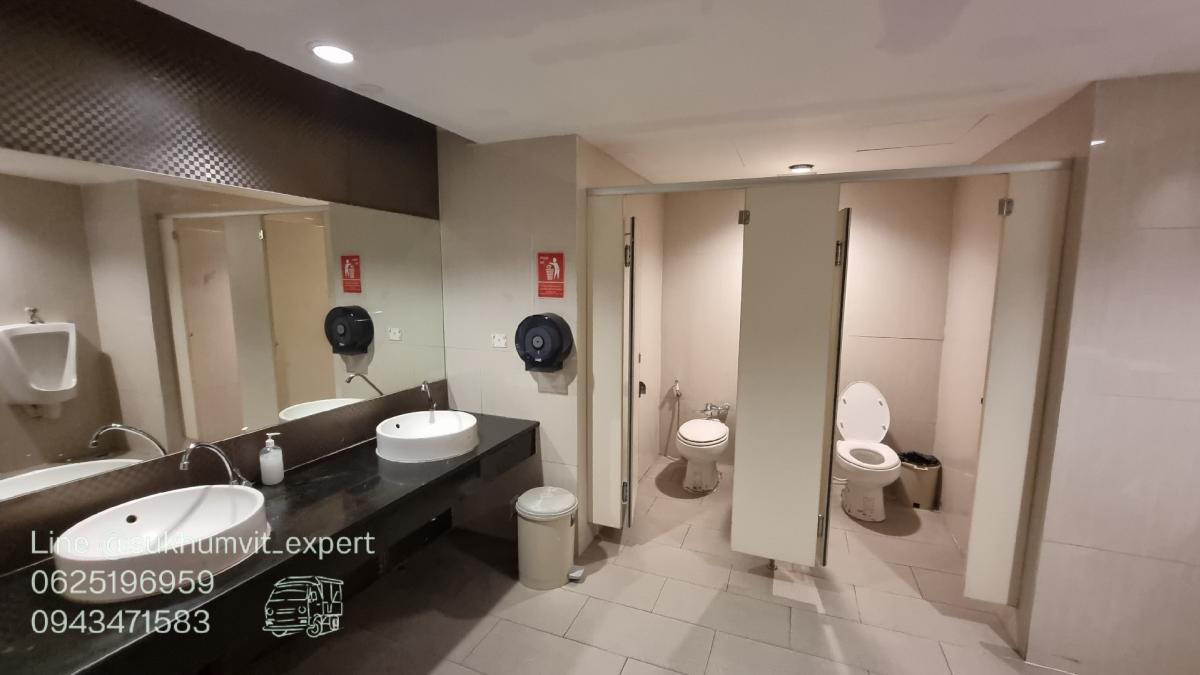 For RentOfficeSukhumvit, Asoke, Thonglor : Asoke for rent, office, floor 12th 105.6 sq.m. x 750 baht