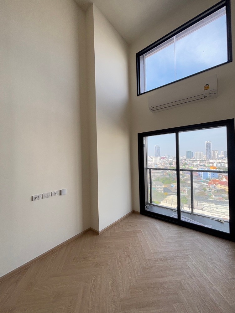 ขายคอนโดวงเวียนใหญ่ เจริญนคร : ขายคอนโดวิวแม่น้ำเจ้าพระยาบนถนนเจริญนคร ณ รีวา เจริญนคร ชั้น 15 ห้อง Loft ฟังก์ชัน 1 ห้องนอน 1 ห้องน้ำ พื้นที่ใช้สอย 43.15 ตร.ม. ใกล้รถไฟฟ้า BTS และทางด่วน ทำเลดี เดินทางสะดวก พร้อมอยู่ ติดถนนใหญ่ สิ่งอำนวยความสะดวกครบ