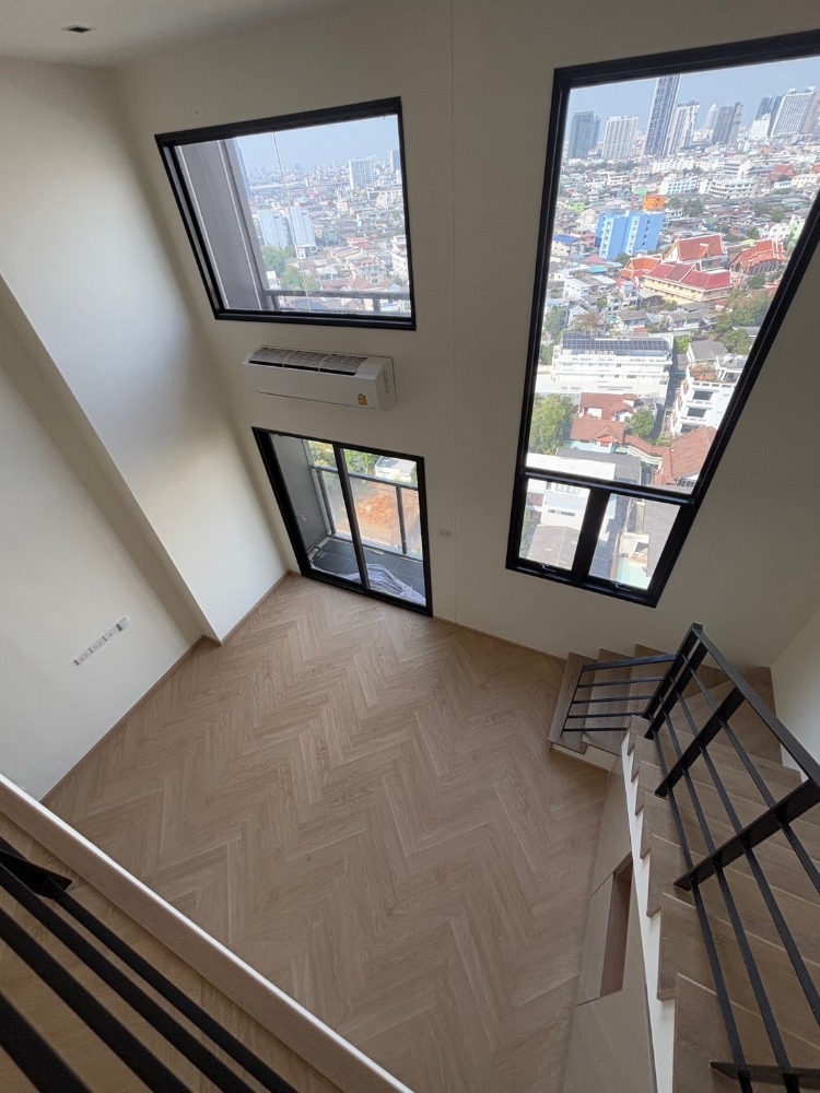 ขายคอนโดวงเวียนใหญ่ เจริญนคร : ขายคอนโดวิวแม่น้ำเจ้าพระยาบนถนนเจริญนคร ณ รีวา เจริญนคร ชั้น 15 ห้อง Loft ฟังก์ชัน 1 ห้องนอน 1 ห้องน้ำ พื้นที่ใช้สอย 43.15 ตร.ม. ใกล้รถไฟฟ้า BTS และทางด่วน ทำเลดี เดินทางสะดวก พร้อมอยู่ ติดถนนใหญ่ สิ่งอำนวยความสะดวกครบ