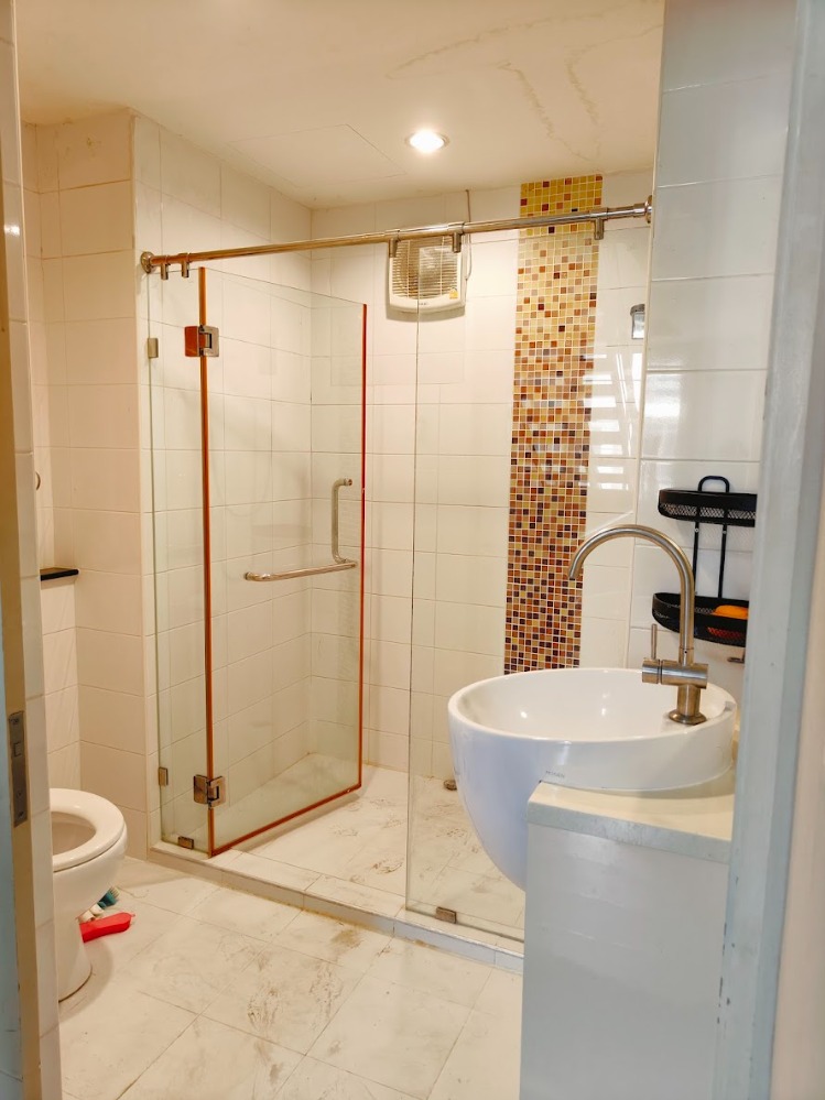 For SaleTownhomeEakachai, Bang Bon : Townhome for sale, The Platon City Village, Sathorn, a good location on Kalapapruek Road Convenient to travel to the city near Sathorn, Rama 3