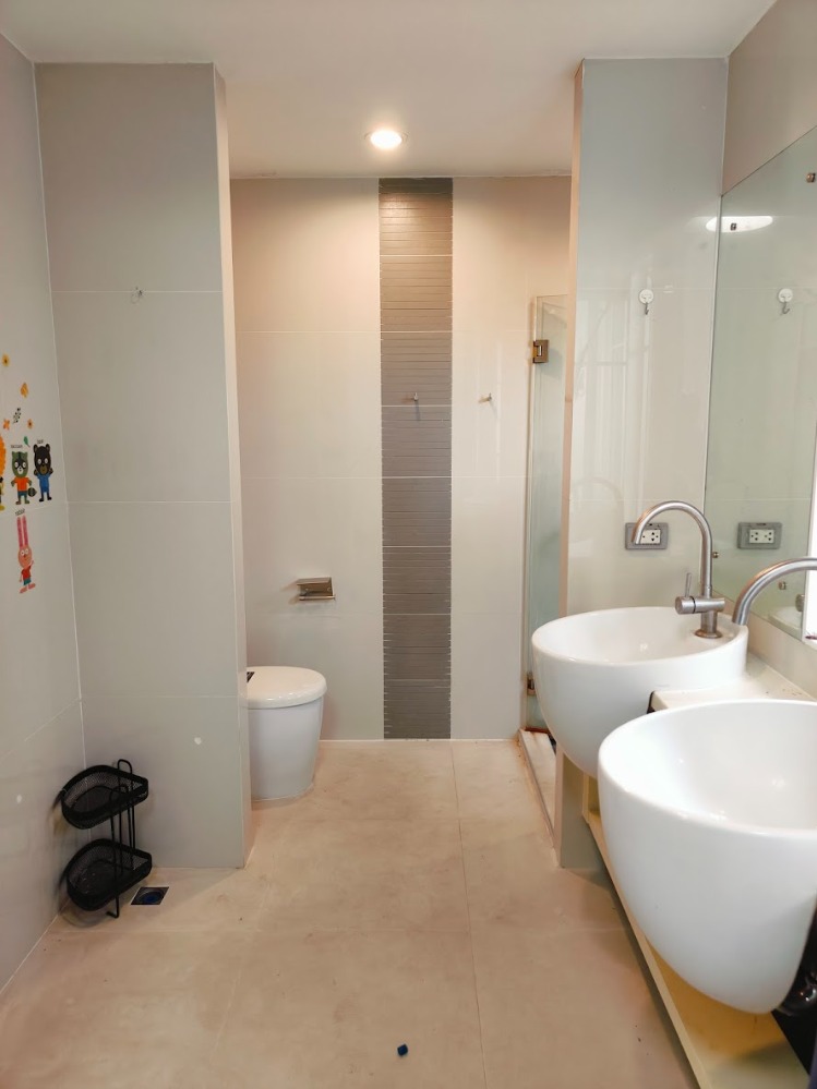 For SaleTownhomeEakachai, Bang Bon : Townhome for sale, The Platon City Village, Sathorn, a good location on Kalapapruek Road Convenient to travel to the city near Sathorn, Rama 3