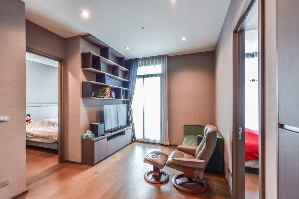 For RentCondoSathorn, Narathiwat : Condo for rent, 3-Bedroom suite at the Diplomat Sathorn next to BTS Surasak