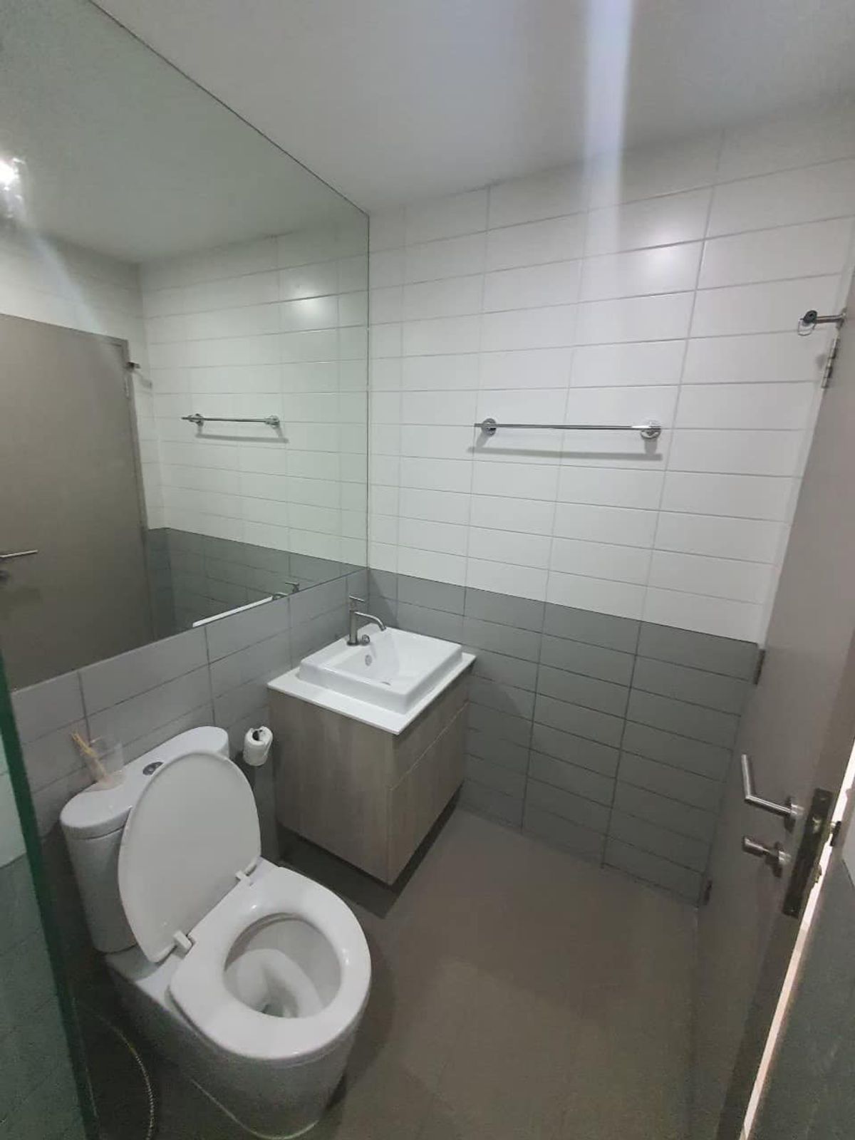 ขายคอนโดอ่อนนุช อุดมสุข : ห้องสวยชั้นสูงวิวดี เฟอร์ฯครบราคาดี!!⭐IDEO Mobi Sukhumvit 81 (ไอดีโอ โมบิ สุขุมวิท 81)