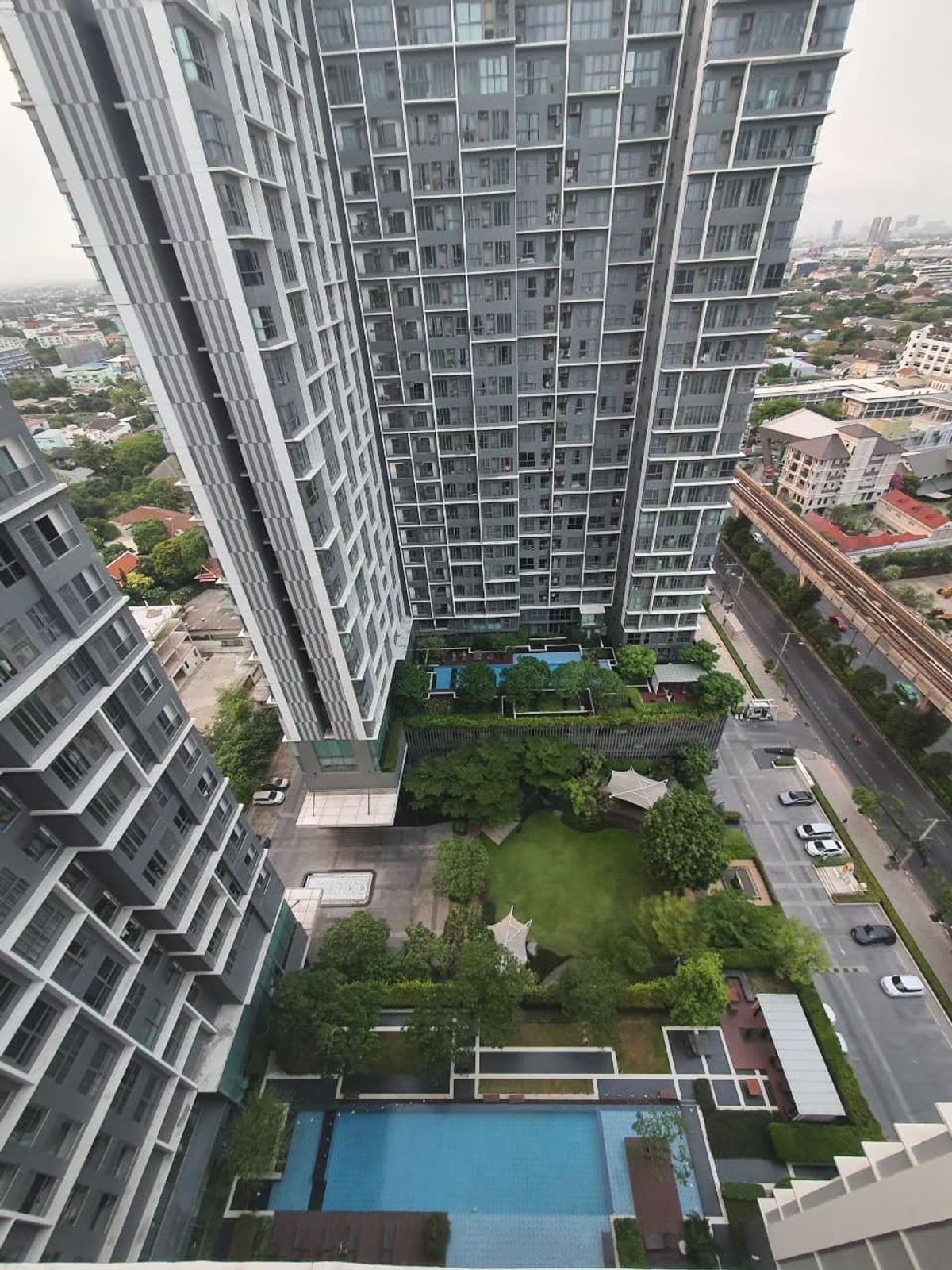 ขายคอนโดอ่อนนุช อุดมสุข : ห้องสวยชั้นสูงวิวดี เฟอร์ฯครบราคาดี!!⭐IDEO Mobi Sukhumvit 81 (ไอดีโอ โมบิ สุขุมวิท 81)