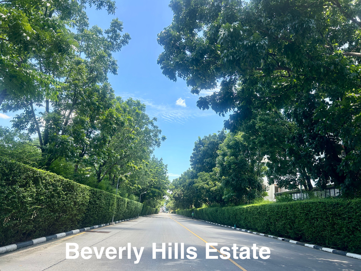 For SaleHouseVipawadee, Don Mueang, Lak Si : 🏡 🌴 🥰 Brand-New Architect-Designed Luxury Pool Villa in Beverly Hills Chaeng Wattana 