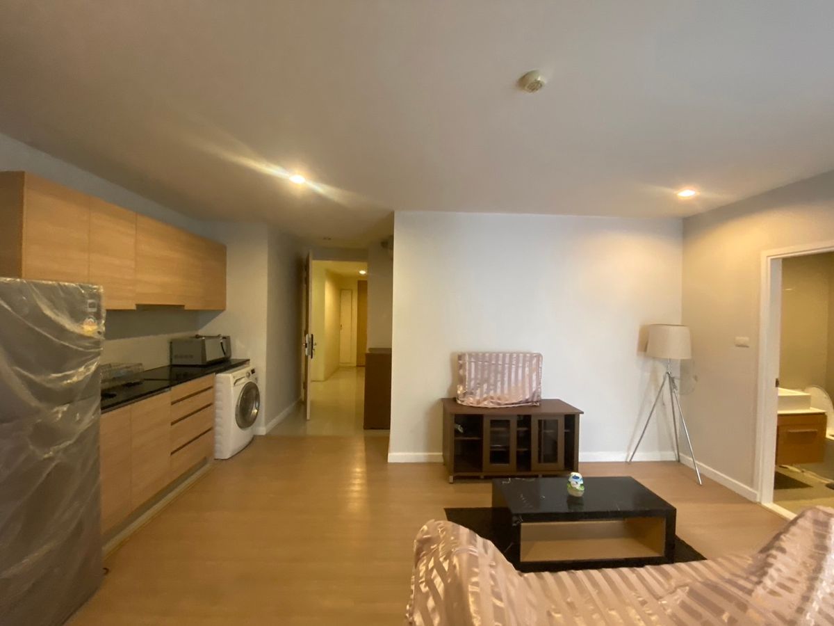 For RentCondoSukhumvit, Asoke, Thonglor : Rent! Condo D 25 Thonglor, near BTS Thonglor 10mins, 1 bedrooms, 1 bathrooms, 49 sqm. 20,000 per month.
