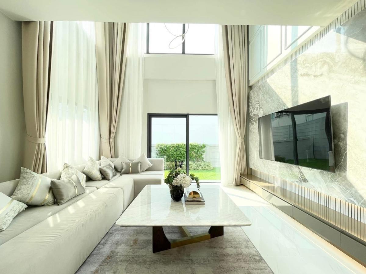 For RentHouseBangna, Bearing, Lasalle : 🌟For Rent: Detached House in The City Bangna. Features 2 storeys with 4 bedrooms and 5 bathrooms. Fully furnished and beautifully decorated.💥Rental Fee: 165,000 THB/month.