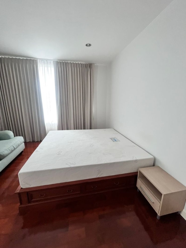 ให้เช่าคอนโดสุขุมวิท อโศก ทองหล่อ : 🏙️ ให้เช่าคอนโดหรู Siri Residence – สุขุมวิท 24 ใกล้ BTS พร้อมพงษ์ พร้อมอยู่!