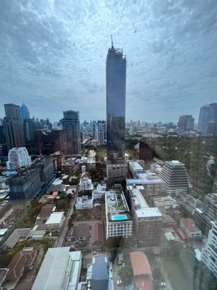 For RentCondoWitthayu, Chidlom, Langsuan, Ploenchit : 🏙️ Luxurious condo rental 185 Ratchadamri - Central CBD, premium city view Very big room, 4 bedrooms, decorated with style art deco