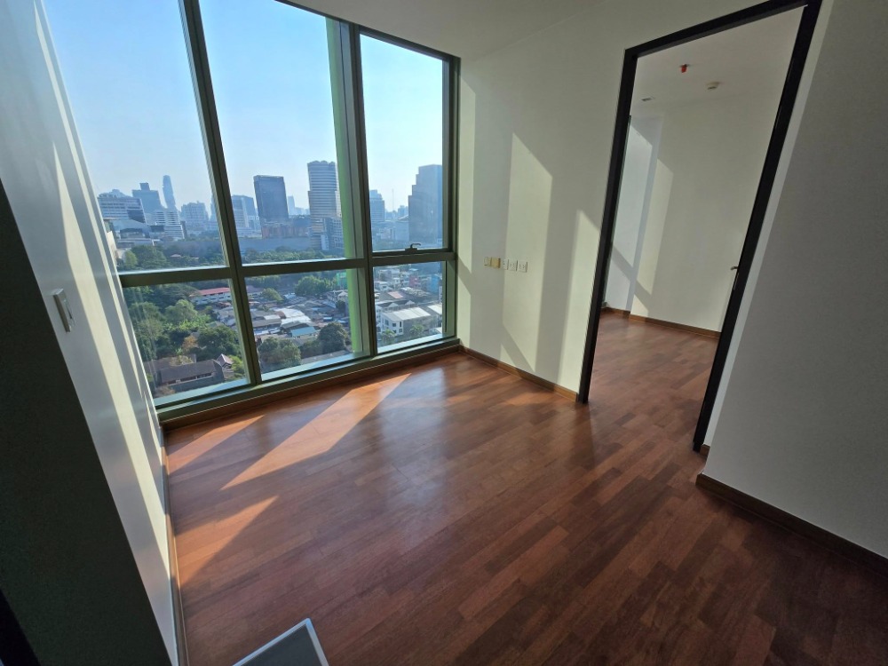 ขายคอนโดราชเทวี พญาไท : ห้อง Rare! Wish Signature Midtown Siam วิววังสระปทุม วิวดีมาก ๆ ตำแหน่งนี้หายากแล้ว ใหม่เอี่ยม เงียบสงบ น่าอยู่มากก ห้ามพลาด! สนใจติดต่อ 0876358339