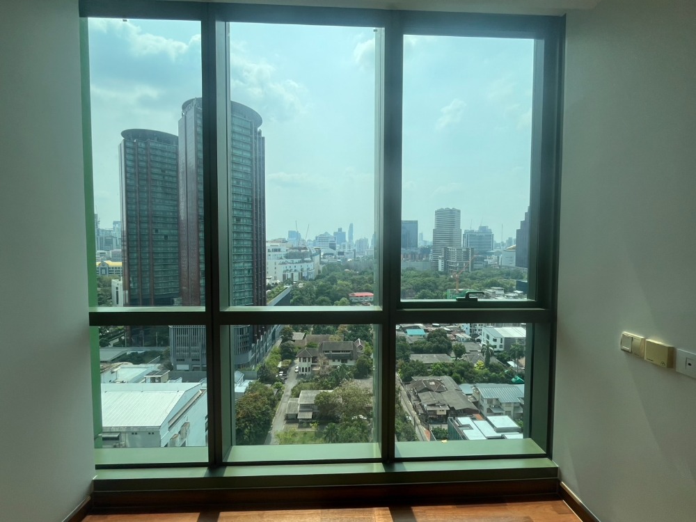 ขายคอนโดราชเทวี พญาไท : ห้อง Rare! Wish Signature Midtown Siam วิววังสระปทุม วิวดีมาก ๆ ตำแหน่งนี้หายากแล้ว ใหม่เอี่ยม เงียบสงบ น่าอยู่มากก ห้ามพลาด! สนใจติดต่อ 0876358339