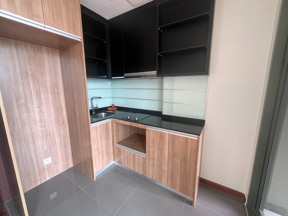 ขายคอนโดราชเทวี พญาไท : ห้อง Rare! Wish Signature Midtown Siam วิววังสระปทุม วิวดีมาก ๆ ตำแหน่งนี้หายากแล้ว ใหม่เอี่ยม เงียบสงบ น่าอยู่มากก ห้ามพลาด! สนใจติดต่อ 0876358339