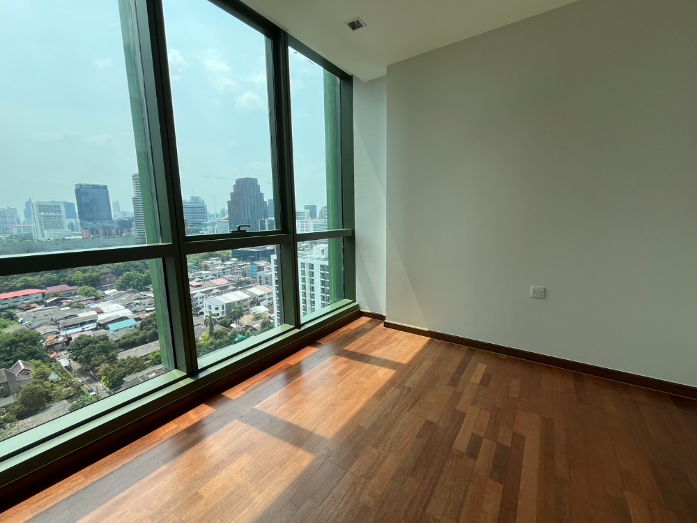 ขายคอนโดราชเทวี พญาไท : ห้อง Rare! Wish Signature Midtown Siam วิววังสระปทุม วิวดีมาก ๆ ตำแหน่งนี้หายากแล้ว ใหม่เอี่ยม เงียบสงบ น่าอยู่มากก ห้ามพลาด! สนใจติดต่อ 0876358339