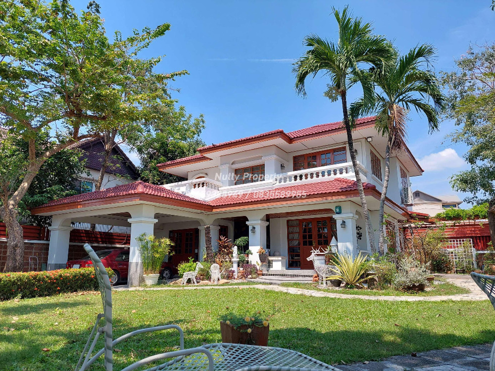 For SaleHouseSamut Prakan,Samrong : Special offer! Price reduced by 3 million baht. Large corner plot detached house, Ladawan Srinakarin.