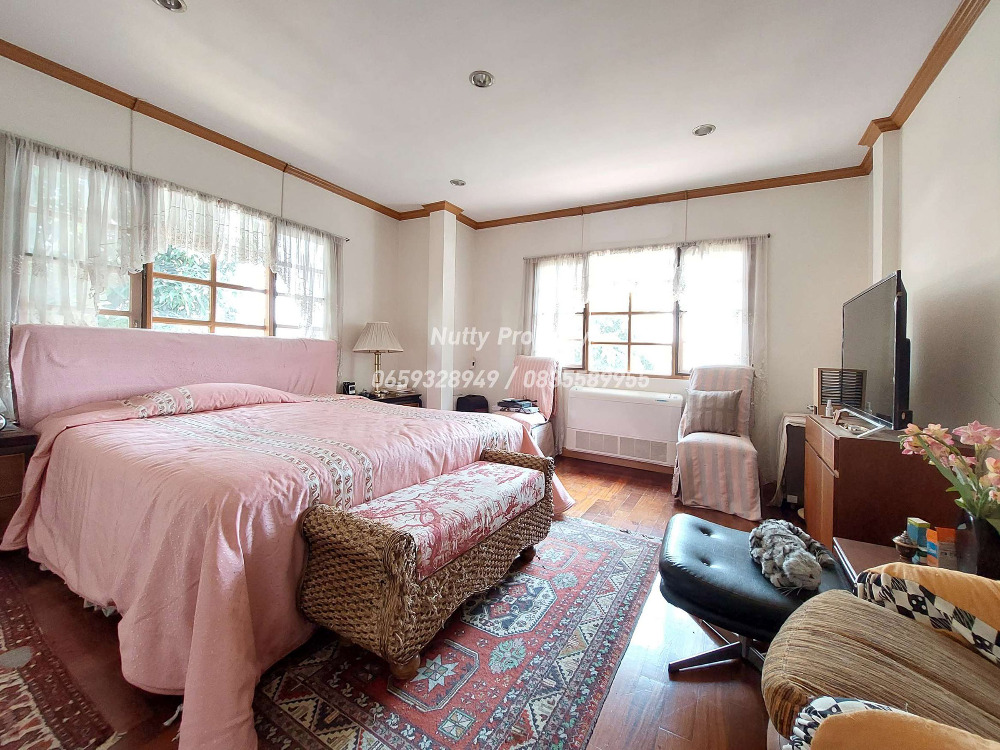 For SaleHouseSamut Prakan,Samrong : Special offer! Price reduced by 3 million baht. Large corner plot detached house, Ladawan Srinakarin.