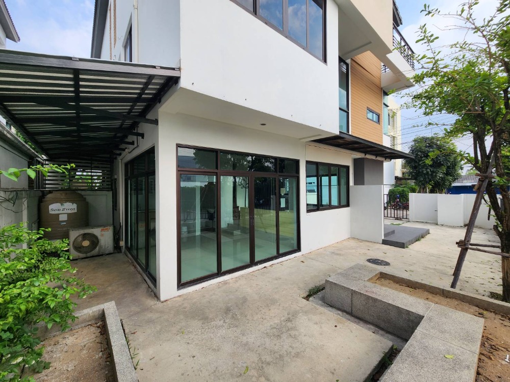 ให้เช่าทาวน์โฮมพระราม 5 ราชพฤกษ์ บางกรวย : ให้เช่าบ้านแฝด เวอริเดียน ราชพฤกษ์ ใกล้ บุญถาวร ราชพฤกษ์ เพียง 4 นาที