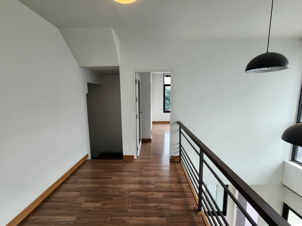 ให้เช่าทาวน์โฮมพระราม 5 ราชพฤกษ์ บางกรวย : ให้เช่าบ้านแฝด เวอริเดียน ราชพฤกษ์ ใกล้ บุญถาวร ราชพฤกษ์ เพียง 4 นาที