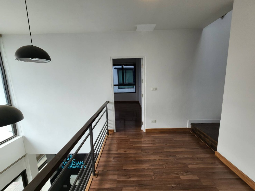 ให้เช่าทาวน์โฮมพระราม 5 ราชพฤกษ์ บางกรวย : ให้เช่าบ้านแฝด เวอริเดียน ราชพฤกษ์ ใกล้ บุญถาวร ราชพฤกษ์ เพียง 4 นาที