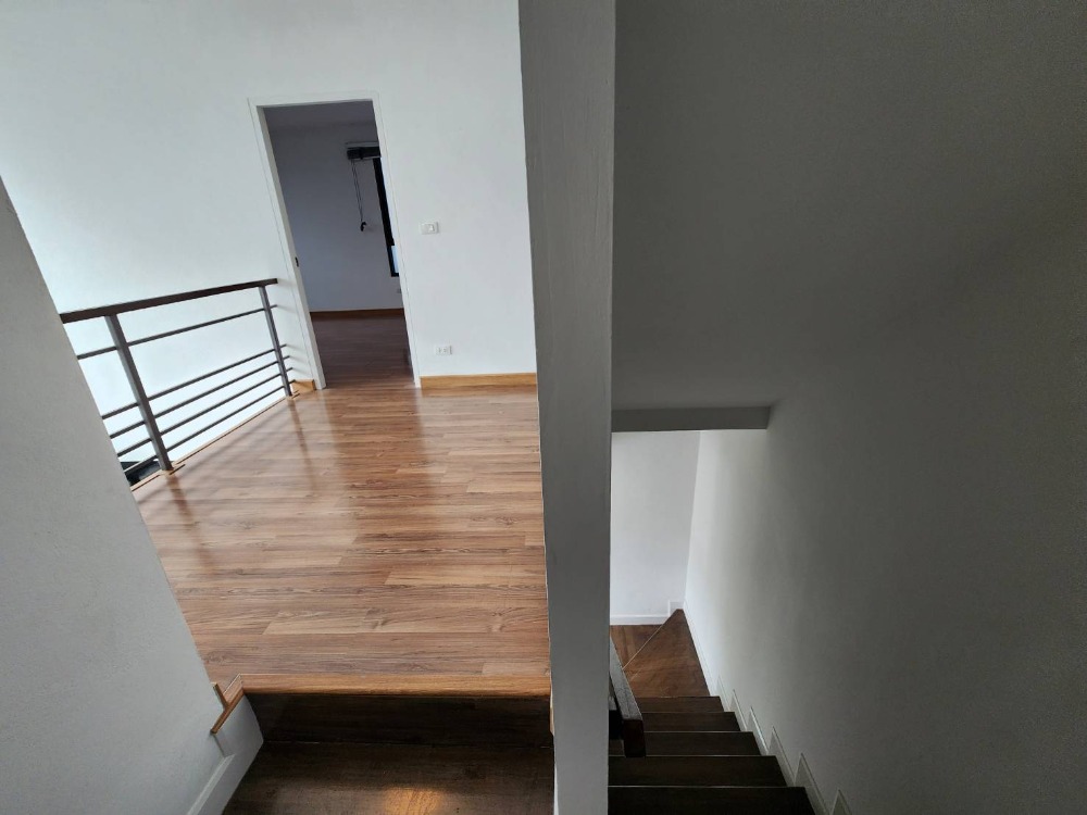 ให้เช่าทาวน์โฮมพระราม 5 ราชพฤกษ์ บางกรวย : ให้เช่าบ้านแฝด เวอริเดียน ราชพฤกษ์ ใกล้ บุญถาวร ราชพฤกษ์ เพียง 4 นาที