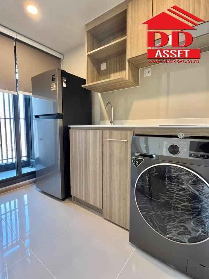 For RentCondoKhlongtoei, Kluaynamthai : For Rent Life Rama4 Asoke, near MRT, Queen Sirikit National Convention Center Code: C8315