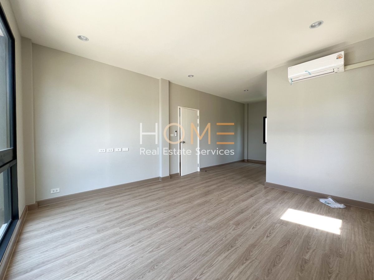 ขายบ้านเอกชัย บางบอน : คุ้มค่าที่สุดในตำเเหน่งหลังมุม 🔥 บ้านแฝด นินญา กัลปพฤกษ์ / 4 ห้องนอน (ขาย), Ninya Kallapaphruek / Semi-Detached House 4 Bedrooms (FOR SALE) BALL298