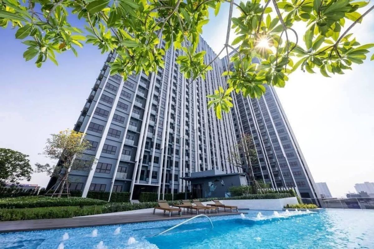For RentCondoBang kae, Phetkasem : Rent a condo The Key Petchkasem 48 in the room with air, TV, refrigerator, microwave, washing machine water heater  Can carry one bag in