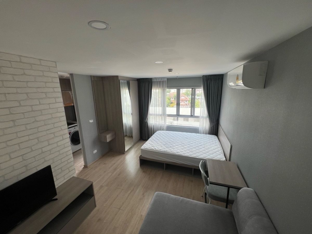 For SaleCondoKasetsart, Ratchayothin : Beautiful room, full view of the city, good price.