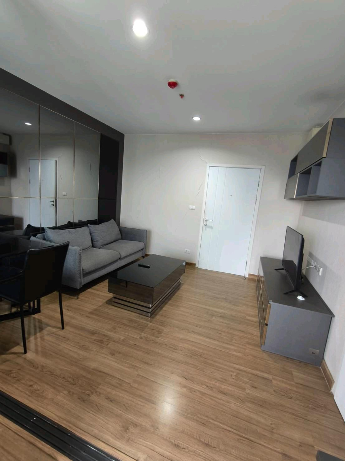 ให้เช่าคอนโดปิ่นเกล้า จรัญสนิทวงศ์ : 🔥⚡ให้เช่าด่วน คอนโด The Tree Rio at Bang or Station 1 ห้องนอน 30​ ตรม.ห้องใหญ่ มีระเบียง!