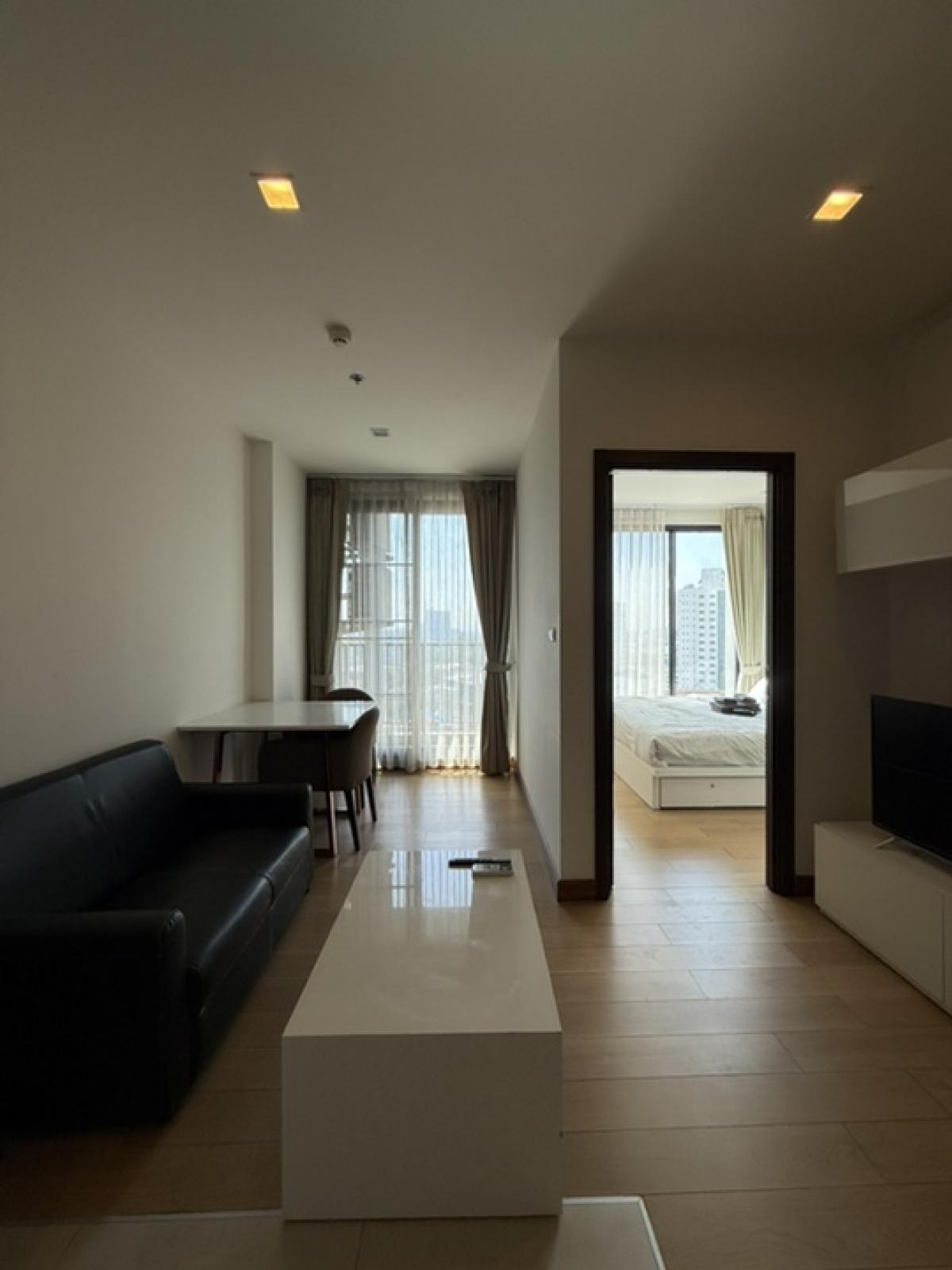 For RentCondoChiang Mai : (GBL2231) 🔥🏢 Urgent, rent a condo in the area of ​​Chang Yan 1 bedroom 🏢🔥🎯 The room is ready to move in. Interested, can talk to each other. Project Name: The Astra Condo 🖥️ Fully furnished ☎️ Interested in chatting Or call to reserve in advance. ➡️ Area 