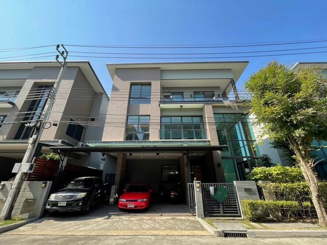 For RentHouseBang Sue, Wong Sawang, Tao Pun : HR2245 3 -storey detached house for Rental of the Soul Ratchadaphisek 68 Modern style Riverside Ratchadaphisek Road Near Wongsawang BTS Station Complete furniture