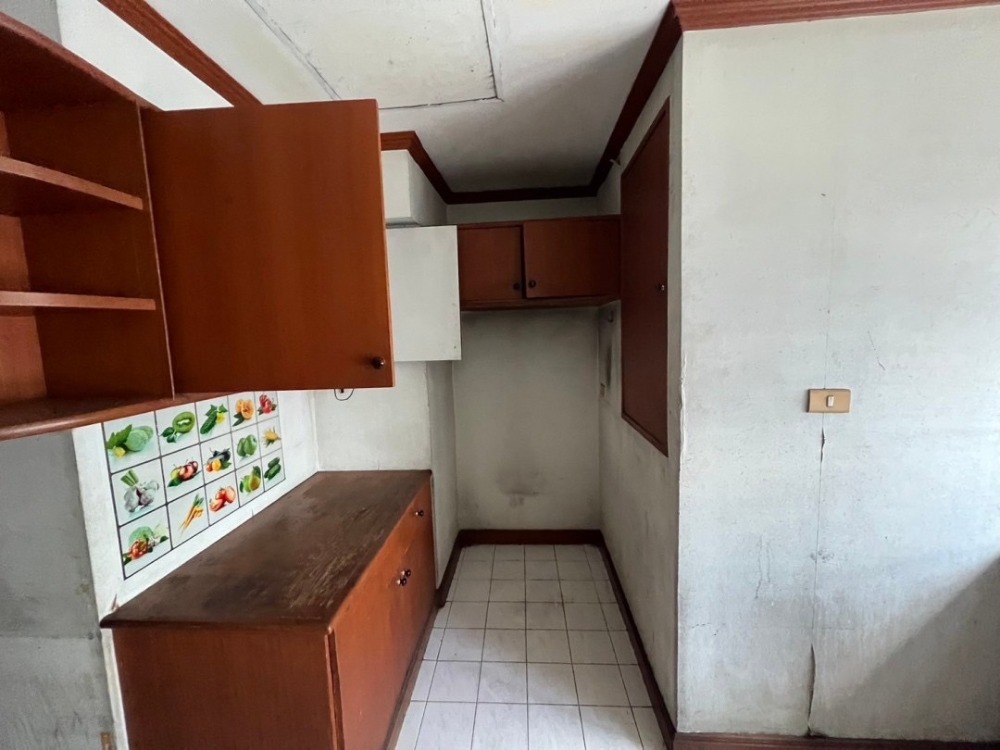 For SaleCondoSukhumvit, Asoke, Thonglor : 📢 🔥 Urgent selling office apartments Modern Town Office, good location in the heart of Thonglor 🔥9 Million baht, including all expenses