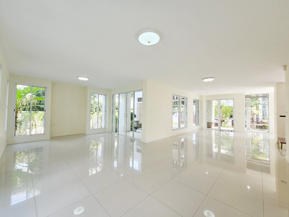 ขายบ้านบางนา แบริ่ง ลาซาล : ขาย บ้านเดี่ยว บลูลากูน 1 บางนา-วงแหวน 80.7 ตรว. 3 นอน 4 น้ำ ไม่ผ่านการใช้งาน สภาพเหมือนซื้อใหม่จากโครงการ