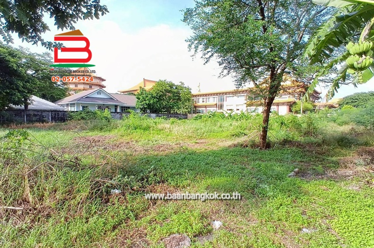 ที่ดินเปล่า เนื้อที่ 1-0-75 ไร่ ใกล้วัดจีน(วัดฝอกวงซัน ไท่ฮวาซื่อ) ถนนคู้บอน แขวงบางชัน เขตคลองสามวา Loading...