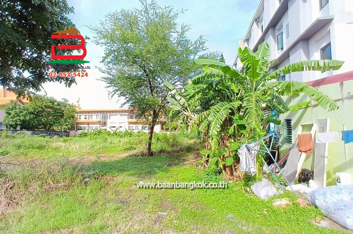 ที่ดินเปล่า เนื้อที่ 1-0-75 ไร่ ใกล้วัดจีน(วัดฝอกวงซัน ไท่ฮวาซื่อ) ถนนคู้บอน แขวงบางชัน เขตคลองสามวา Loading...