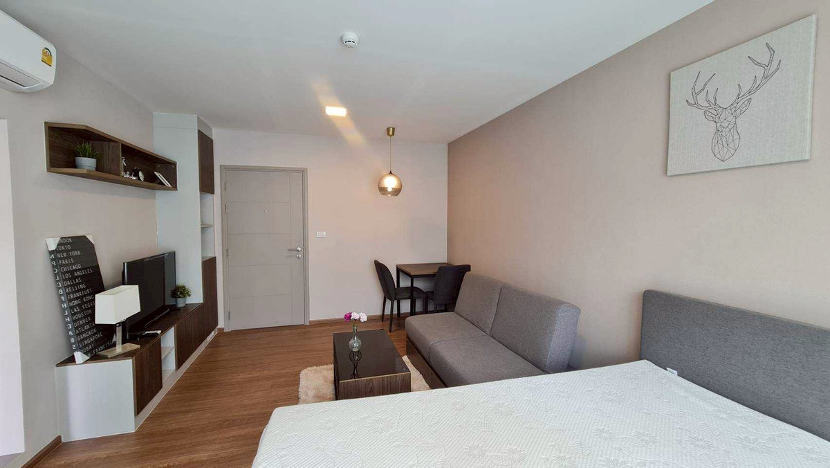 For RentCondoPinklao, Charansanitwong : 🏠Low rise condo🔥with shuttle to Siriraj🔥For rent D Condo Than Charan 🔥