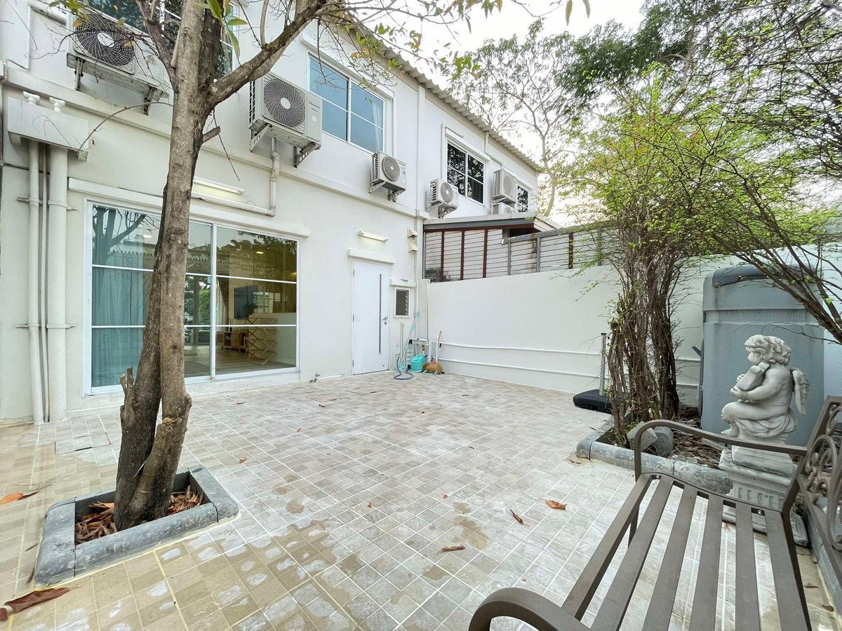 ให้เช่าทาวน์โฮมบางนา แบริ่ง ลาซาล : บ้านพร้อมอยู่ Indy Bangna-Ramkhamhaeng 3 ห้องนอน ใกล้ทางด่วน เช่าเพียง 59,000 บาท/เดือน ขาย 7.9 ล้าน ฟรีโอน!