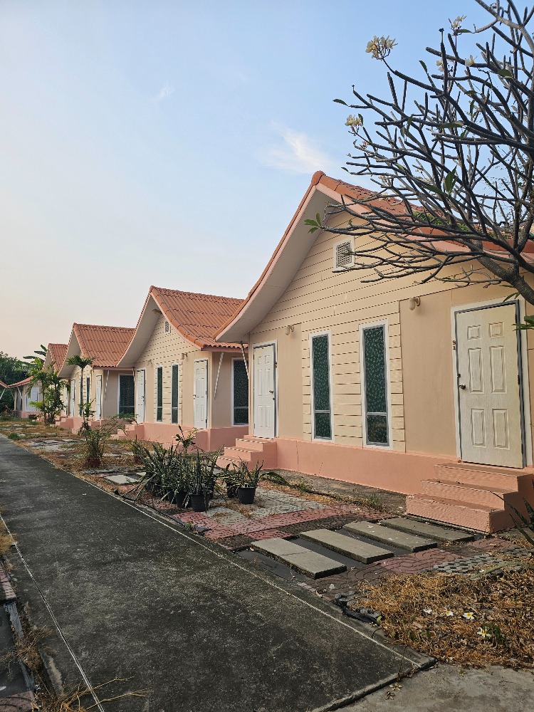 For RentHouseChaengwatana, Muangthong : House to share the atmosphere of the resort
