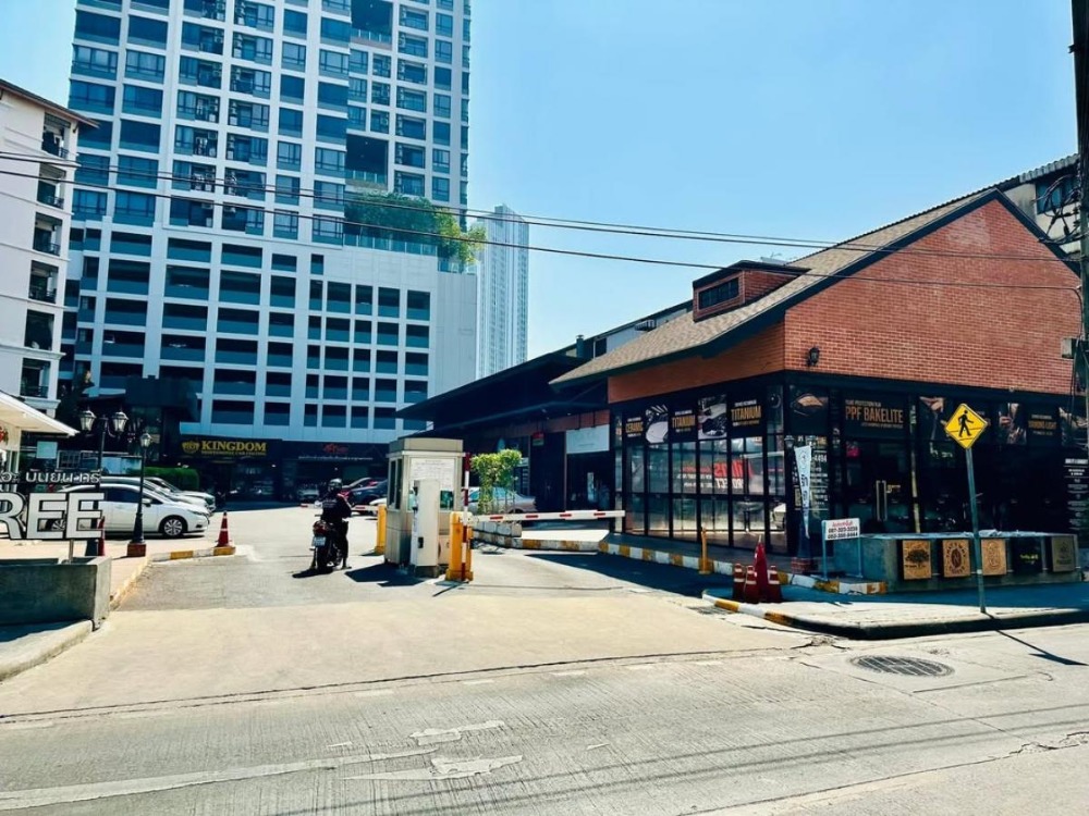 For RentRetail SpaceLadprao, Central Ladprao : Rental space for operation Restaurants or services