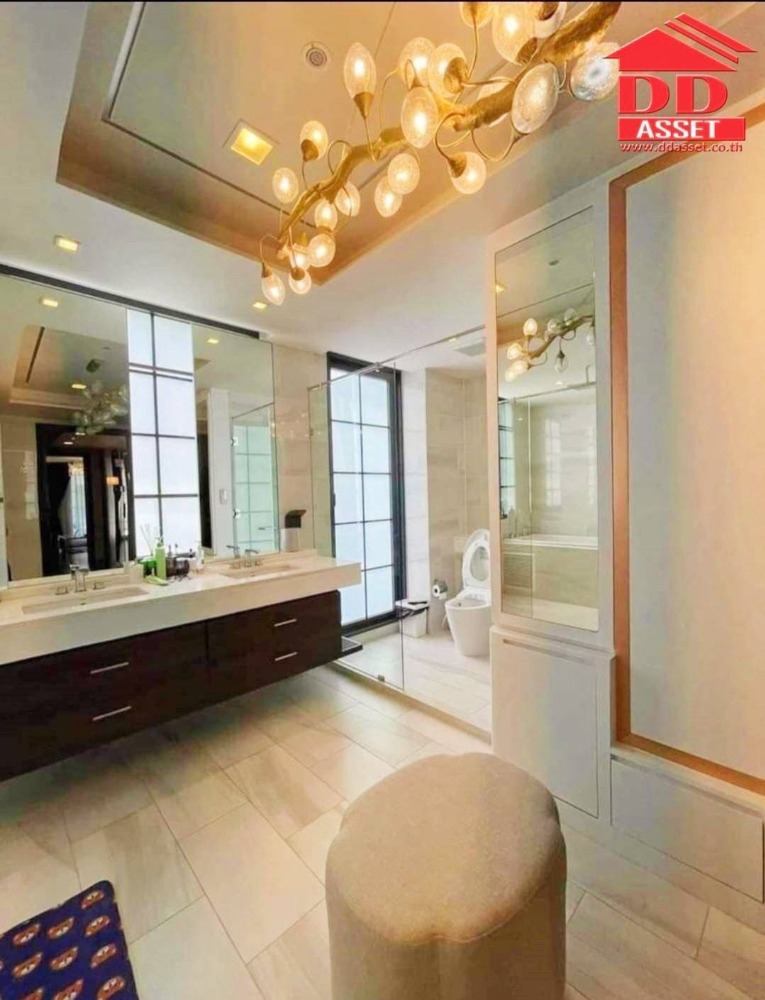 ให้เช่าทาวน์โฮมสุขุมวิท อโศก ทองหล่อ : For Rent Townhome Quarter31 Sukhumvit31 ทาวน์โฮม 5 ชั้น ควอร์เตอร์31 พร้อมลิฟต์ สุขุมวิท31 (ซอยสวัสดี) Bts พร้อมพงษ์  Code : T8119