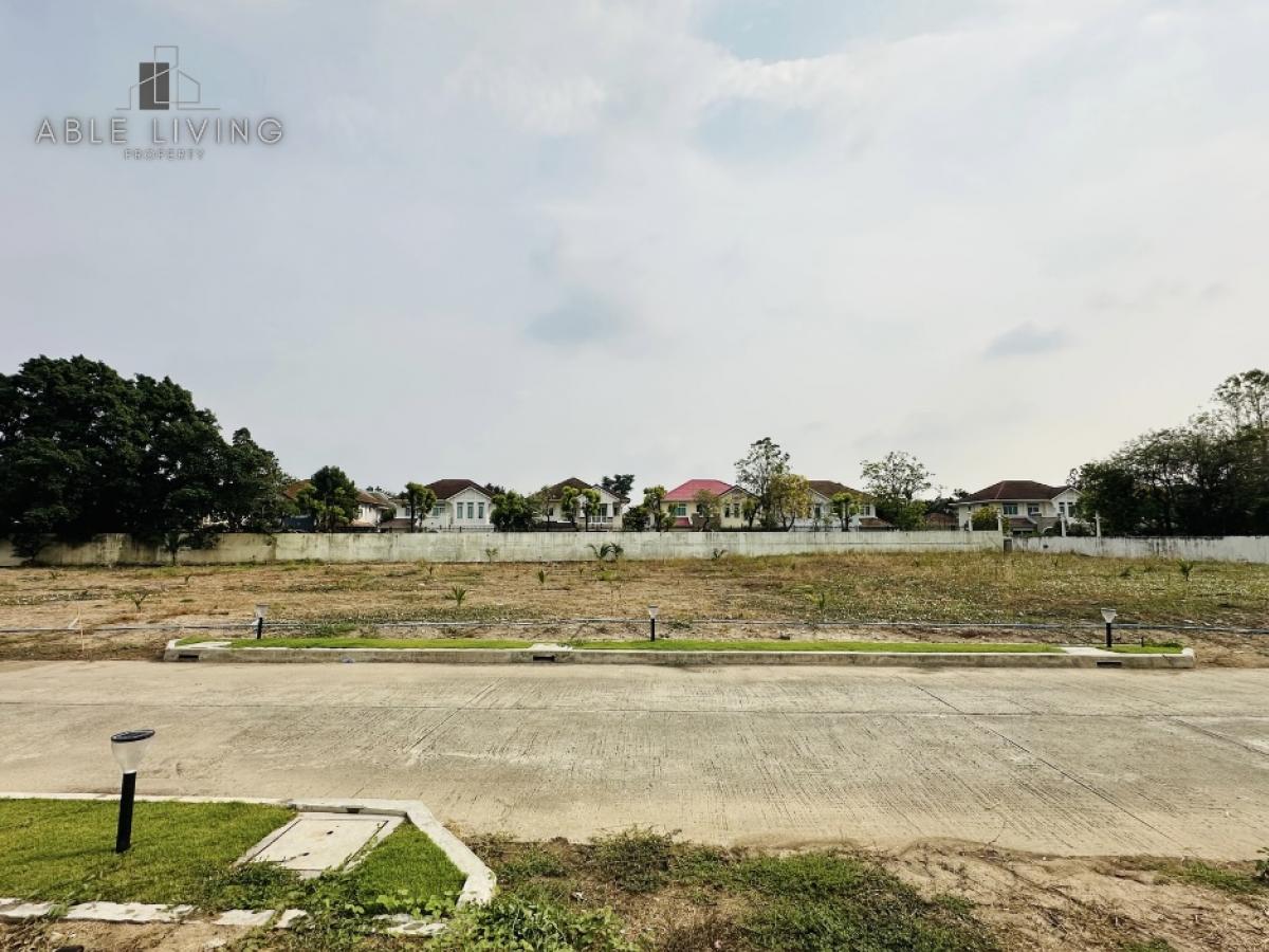 ขายที่ดินเลียบทางด่วนรามอินทรา : ที่ดินในโครงการจัดสรร ติดถนนเลียบด่วน เอกมัย-รามอินทรา แปลงสวย 200 ตร.ว. 2 แปลง ถมแล้วในโครงการหรู พร้อมระบบประปา-ไฟ-อินเทอร์เน็ตใต้ดิน สร้างบ้านในแบบของคุณได้ทันที