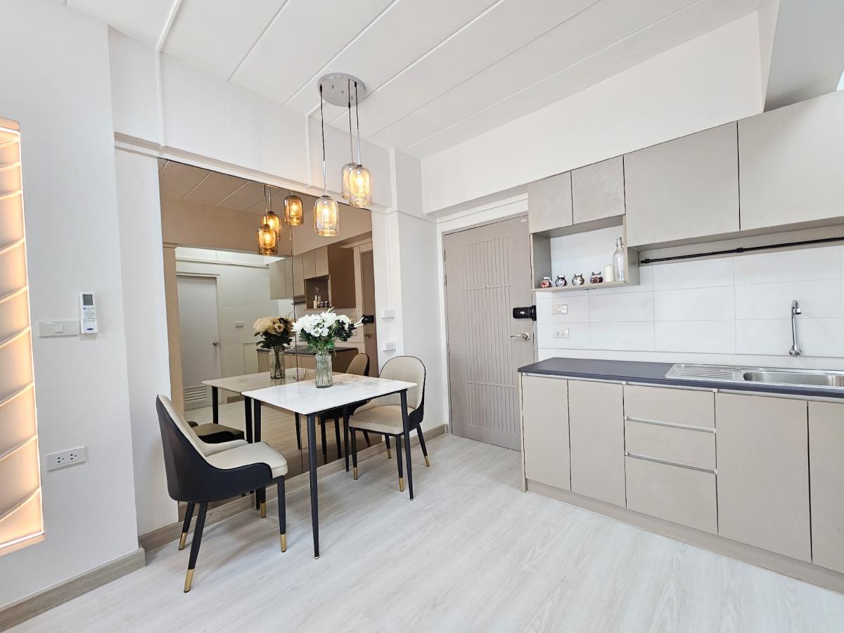 ขายคอนโดโชคชัย4 ลาดพร้าว71 : 🐈ขายคอนโดเลี้ยงสัตว์🐈ดุลิยาเพลส 37.78 ตรม ห้องใหญ่ เฟอร์นิเจอร์บิ้วอินทั้งห้องพร้อมเข้าอยู่ ราคาขายเพียง 1,450,000 บาท