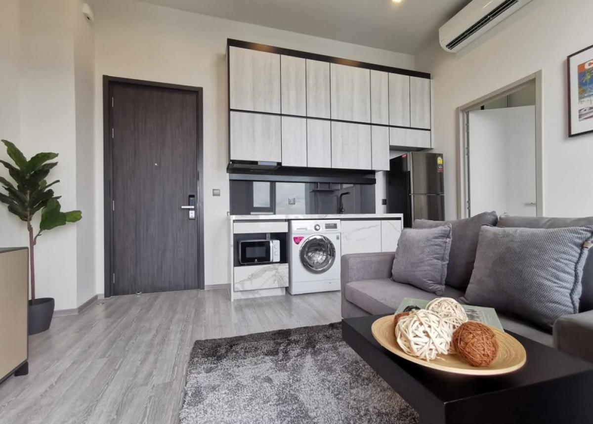 For RentCondoOnnut, Udomsuk : Rent The Line Sukhumvit 101, 1 bedroom, 1 bathroom, 33 sqm. Floor 33, price 25,000 baht. Beautiful view, not blocked.