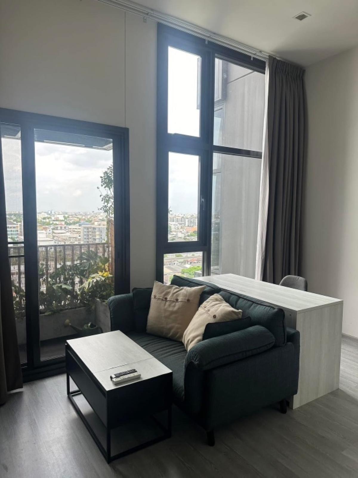 For RentCondoOnnut, Udomsuk : Rent The Line Sukhumvit 101, 1 bedroom, 1 bathroom, 33 sqm. Floor 9, corner room 22,500 baht, ceiling height 3.4 meters
