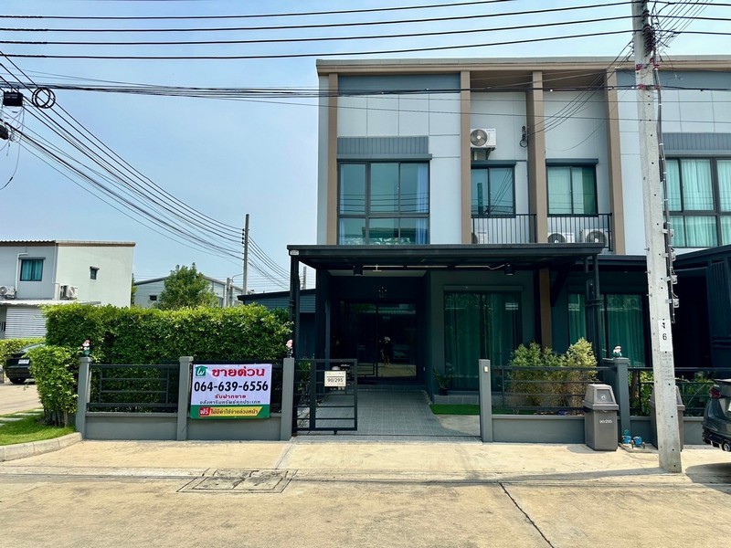 ขายทาวน์โฮมมีนบุรี-ร่มเกล้า : ขายทาวน์โฮมแปลงมุม สุดพิเศษ Pleno พระราม 9 - กรุงเทพกรีฑา 2 ต่อเติมครบ ราคาดีมาก เนื้อที่ 34.2 ตรว