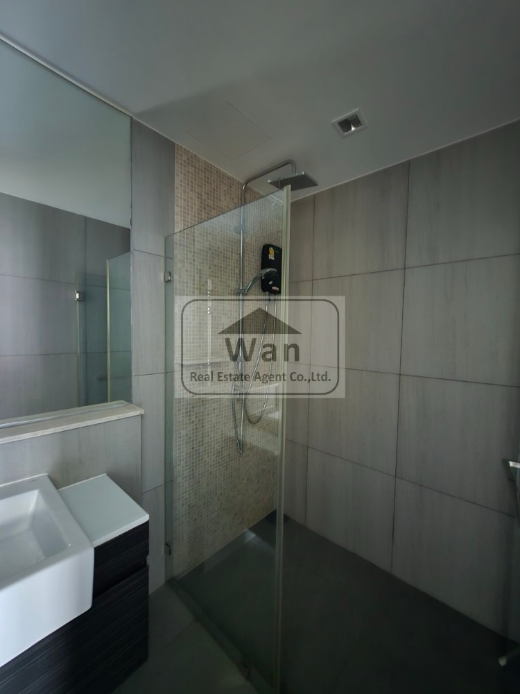 ให้เช่าคอนโดรัตนาธิเบศร์ สนามบินน้ำ พระนั่งเกล้า : ให้เช่า politan rive ชั้น 49 แบบ 2 ห้องนอน 52 ตร.ม. วิวแม่น้ำ ครบพร้อมอยู่