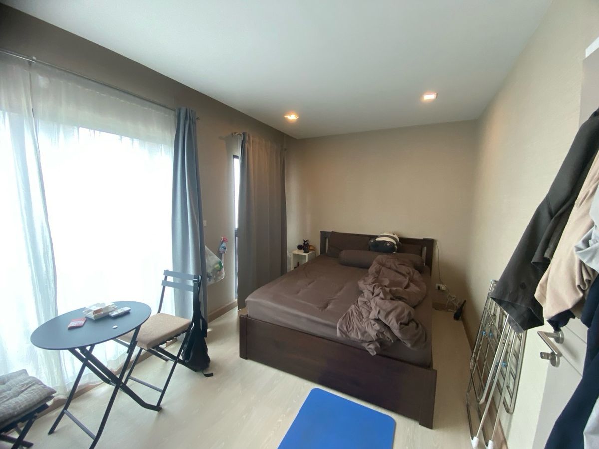 For RentTownhomePattanakan, Srinakarin : rent 3-storey townhouse, Arden, Soi Pattanakarn 20, suitable for living or office