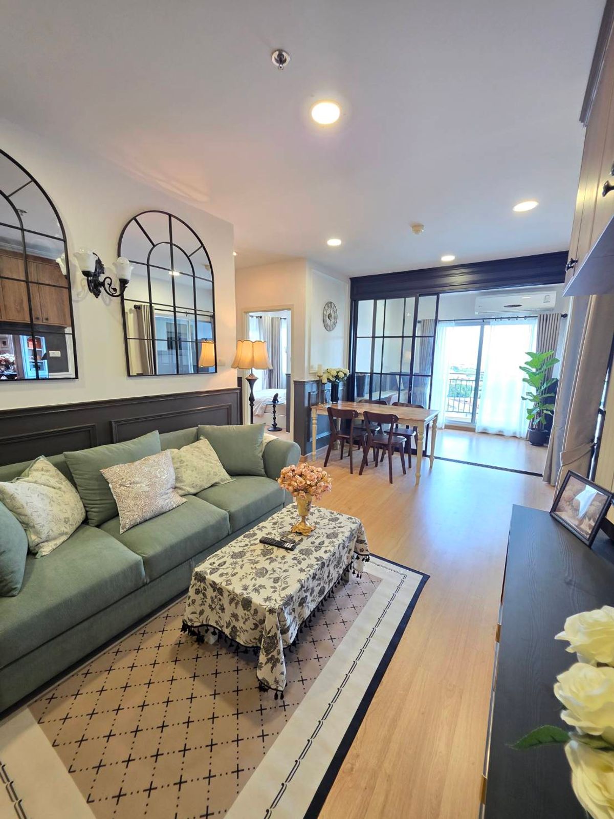 For RentCondoChaengwatana, Muangthong : Near the Pink Line, Pak Kret Station, only 400 meters, near Central Department Store (corner room)