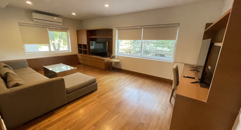 For RentHouseSukhumvit, Asoke, Thonglor : 📢👇petfriendly in Ekamai, for Rent Duplex 2 -storey, large detached house in the middle of Ekamai