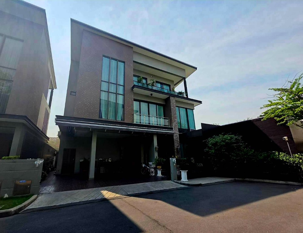 ขายบ้านเกษตรศาสตร์ รัชโยธิน : For Sale ขายบ้านเดี่ยว 3 ชั้น  Luxury หลังมุม 92.7 ตรว. โซล ลาดพร้าว-เสนา (Soul Ladprao-Sena) วังหิน 76 อยู่แนวราบอุ่นใจ